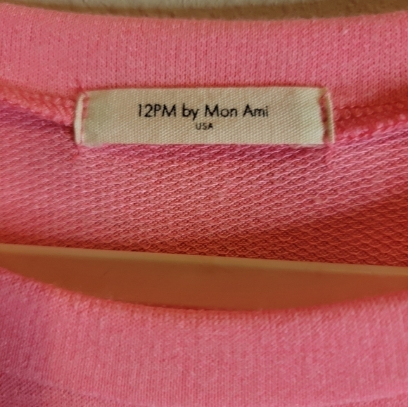 12 PM by Mon Ami Neon Pink Beach Sweater with Flare pleated sleeves Size S/M - Picture 5 of 7